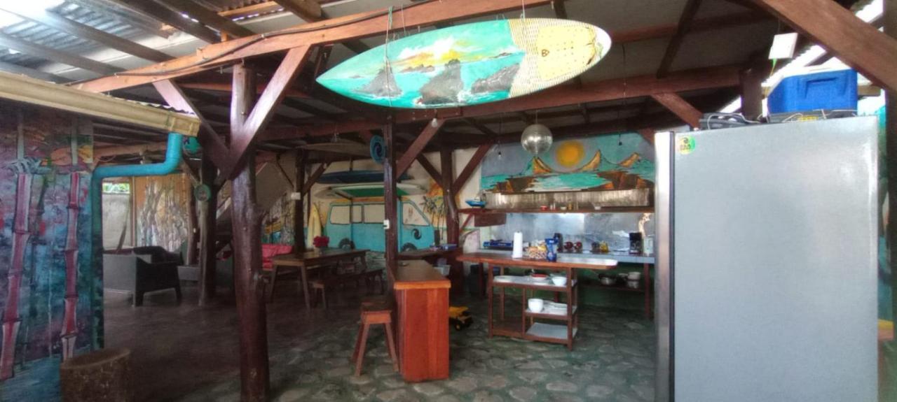 ホテル Osa Surf House Puerto Jiménez エクステリア 写真