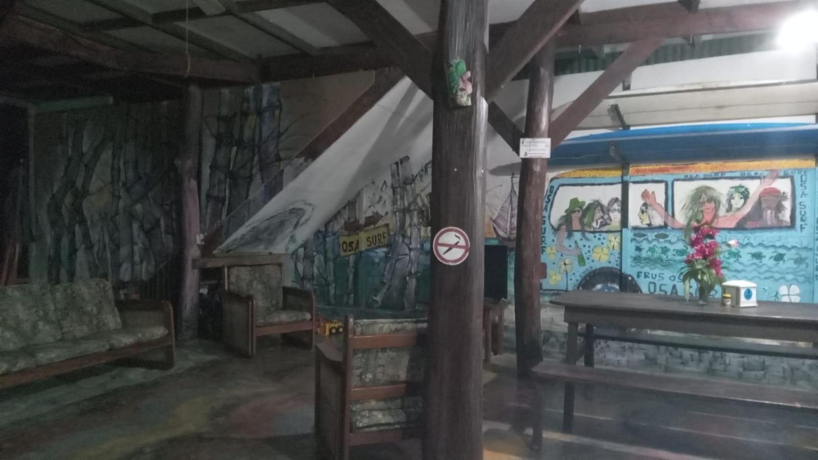 ホテル Osa Surf House Puerto Jiménez エクステリア 写真
